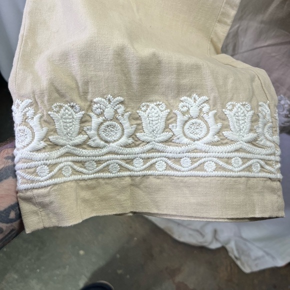 Talbots Linen Embroidered Capri Pants Womens 12 Wide  Leg Floral Soft Cute 2041 - Picture 2 of 10